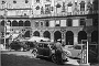 Distributore di benzina in Piazza delle Erbe, 1957 (Massimo Pastore) 2